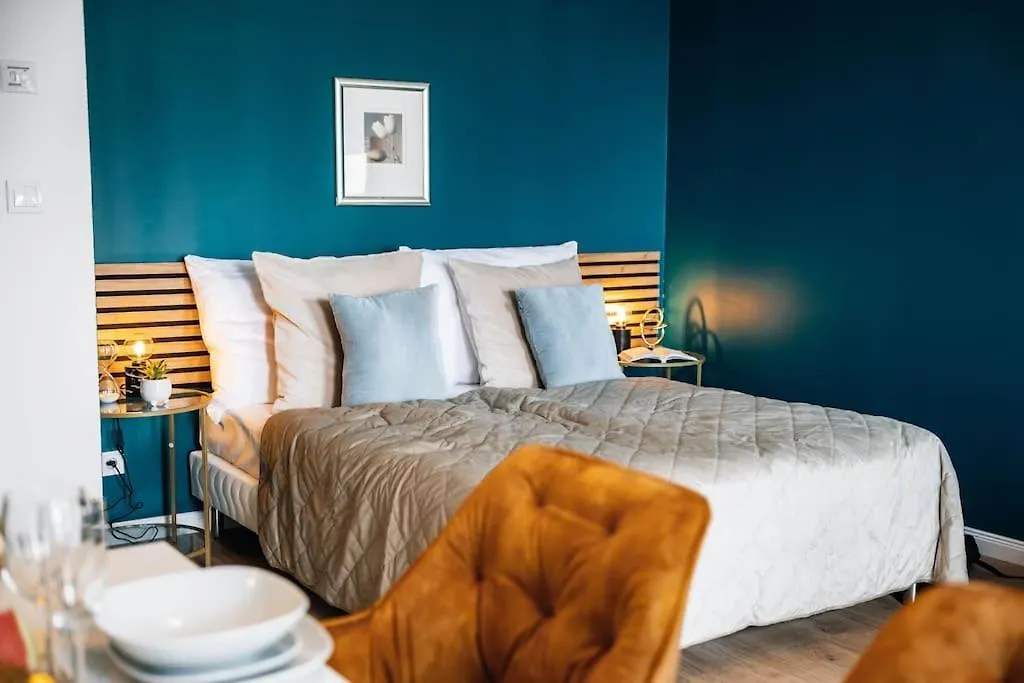 Cavallo Romantic Rooftop L Studio City Center Apartment Prague