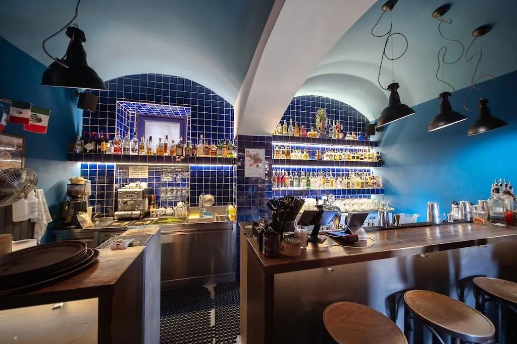 Cavallo Romantic Rooftop L Studio City Center Apartment Prague